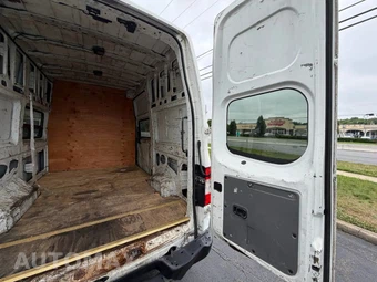 2012 Nissan NV2500 HD Cargo S High Roof 146.1" WB - miniatura 33