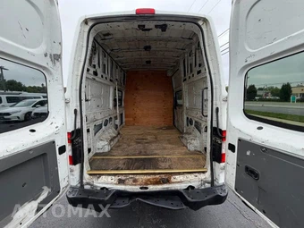 2012 Nissan NV2500 HD Cargo S High Roof 146.1" WB - miniatura 36