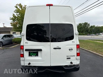 2012 Nissan NV2500 HD Cargo S High Roof 146.1" WB - miniatura 8