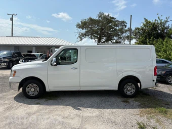 2012 Nissan NV2500 HD Cargo SV Standard Roof 146.1" WB - miniatura 5