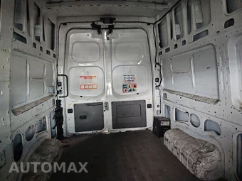 2012 Nissan NV3500 HD Cargo S High Roof 146.1" WB - miniatura 16