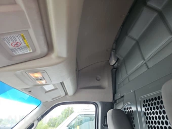 2012 Nissan NV3500 HD Cargo S High Roof 146.1" WB - miniatura 17