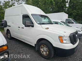 2012 Nissan NV3500 HD Cargo S High Roof 146.1" WB - miniatura 3