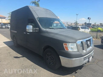 2012 Nissan NV3500 HD Cargo SV High Roof 146.1" WB - miniatura 3