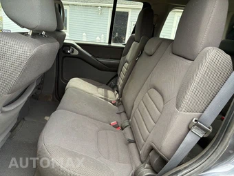 2012 Nissan Pathfinder S - miniatura 21