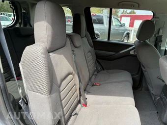 2012 Nissan Pathfinder S - miniatura 23