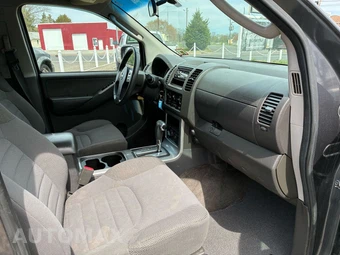 2012 Nissan Pathfinder S - miniatura 26