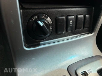 2012 Nissan Pathfinder S - miniatura 34