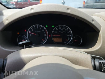 2012 Nissan Pathfinder S – miniatura 12