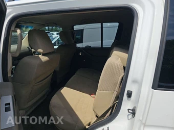 2012 Nissan Pathfinder S – miniatura 13