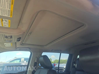 2012 Nissan Pathfinder Silver Edition – miniatura 22