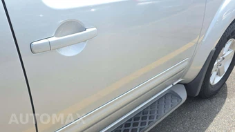 2012 Nissan Pathfinder SV – miniatura 23