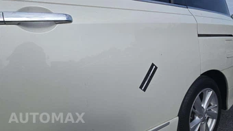 2012 Nissan Quest LE 118.1" WB - miniatura 32