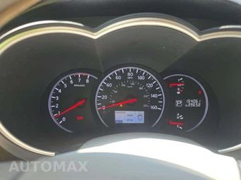 2012 Nissan Quest S 118.1" WB – miniatura 9