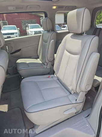 2012 Nissan Quest SL 118.1" WB - miniatura 13