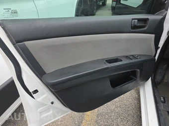 2012 Nissan Sentra 2.0 – miniatura 9