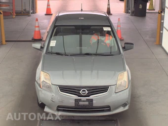 2012 Nissan Sentra 2.0 – miniatura 2