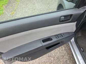 2012 Nissan Sentra 2.0 – miniatura 9