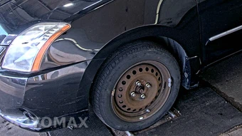 2012 Nissan Sentra 2.0 S – miniatura 7