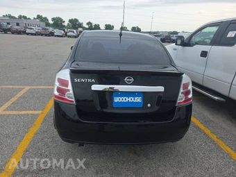 2012 Nissan Sentra 2.0 S - miniatura 5