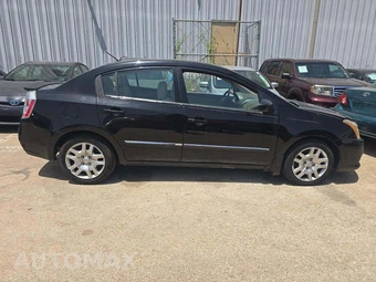 2012 Nissan Sentra 2.0 S – miniatura 4