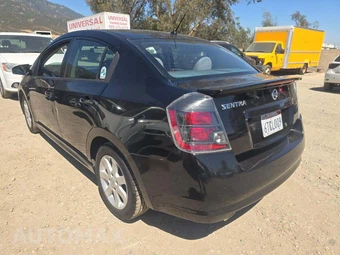 2012 Nissan Sentra 2.0 SR - miniatura 2