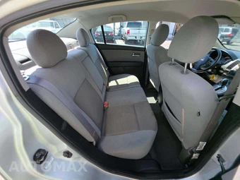 2012 Nissan Sentra 2.0 SR – miniatura 16