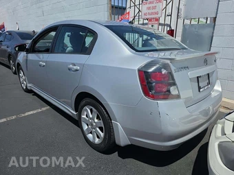 2012 Nissan Sentra 2.0 SR – miniatura 2