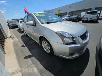 2012 Nissan Sentra 2.0 SR – miniatura 4