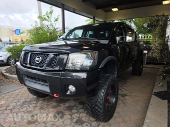 2012 Nissan TITAN PRO-4X Crew Cab Short Bed