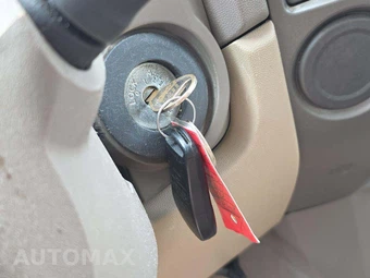 2012 Nissan TITAN S Crew Cab Short Bed - miniatura 8