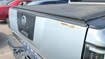 2012 Nissan TITAN SL Crew Cab Short Bed - miniatura 23