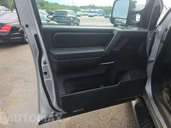2012 Nissan TITAN SL Crew Cab Short Bed - miniatura 9
