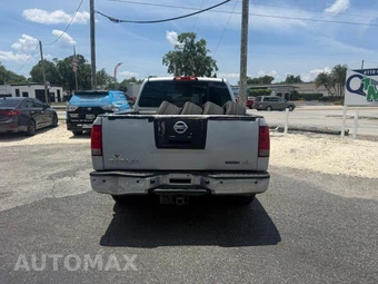 2012 Nissan TITAN SL Crew Cab Short Bed - miniatura 2