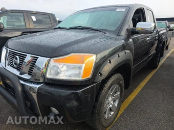 2012 Nissan TITAN SV Crew Cab Short Bed
