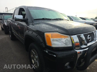 2012 Nissan TITAN SV Crew Cab Short Bed – miniatura 3