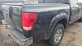2012 Nissan TITAN SV Crew Cab Short Bed – miniatura 33