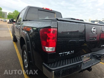 2012 Nissan TITAN SV Crew Cab Short Bed – miniatura 6