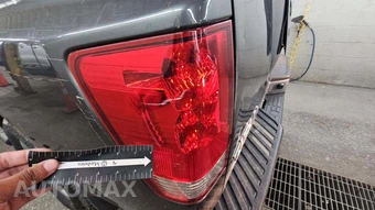 2012 Nissan TITAN SV Crew Cab Short Bed - miniatura 38