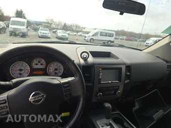2012 Nissan TITAN SV Crew Cab Short Bed - miniatura 11