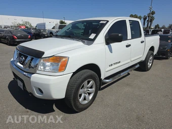 2012 Nissan TITAN SV Crew Cab Short Bed