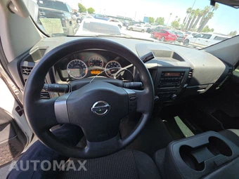 2012 Nissan TITAN SV Crew Cab Short Bed - miniatura 11