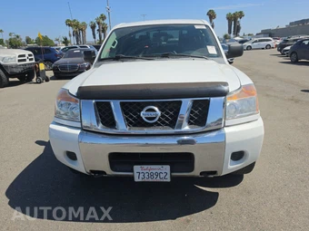 2012 Nissan TITAN SV Crew Cab Short Bed - miniatura 2