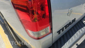 2012 Nissan TITAN SV Crew Cab Short Bed - miniatura 22