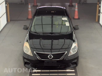 2012 Nissan Versa 1.6 S Sedan – miniatura 2