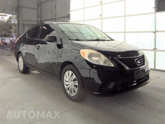 2012 Nissan Versa 1.6 S Sedan – miniatura 3