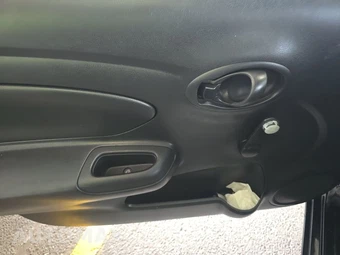 2012 Nissan Versa 1.6 S Sedan – miniatura 9