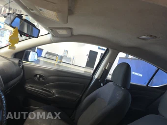 2012 Nissan Versa 1.6 SV Sedan – miniatura 17