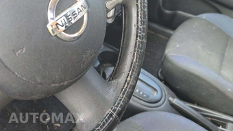 2012 Nissan Versa 1.6 SV Sedan – miniatura 23