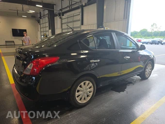 2012 Nissan Versa 1.6 SV Sedan – miniatura 4